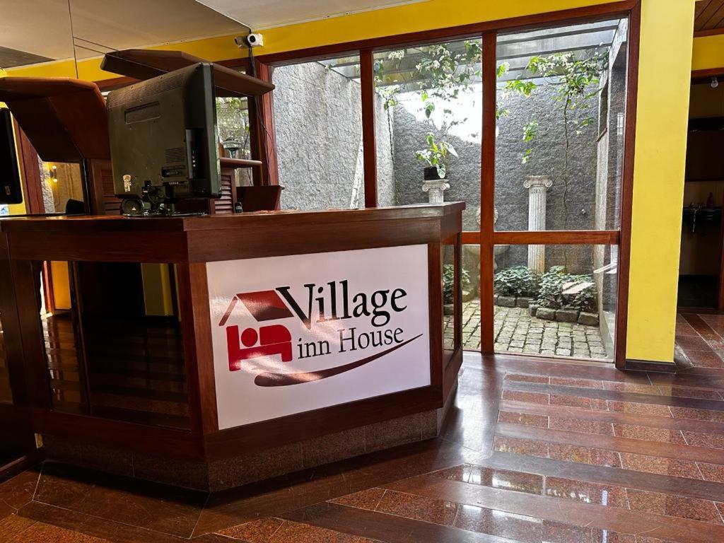 Village Hostel Petrópolis エクステリア 写真