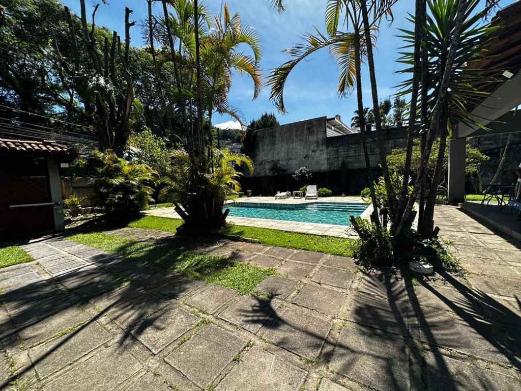 Village Hostel Petrópolis エクステリア 写真